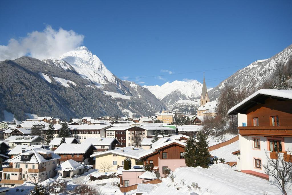 Ferienhaus Sonnenhang Matrei in Osttirol Exteriör bild